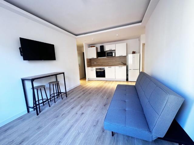 APPARTEMENT TYPE 2 BD DE PARIS