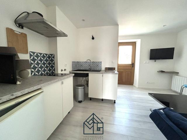APPARTEMENT TYPE 2 MEUBLE À ROANNE