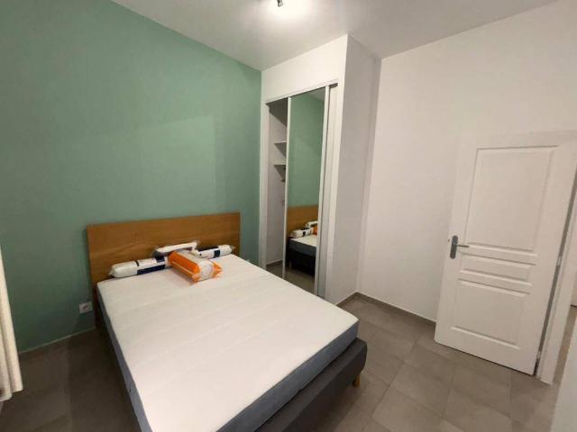 APPARTEMENT TYPE 2 MEUBLE DAMES REPUBLIQUE