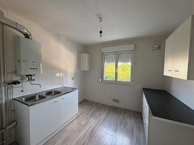 APPARTEMENT TYPE 2 NON MEUBLE SECTEUR CHAUSSEE ST MARTIN