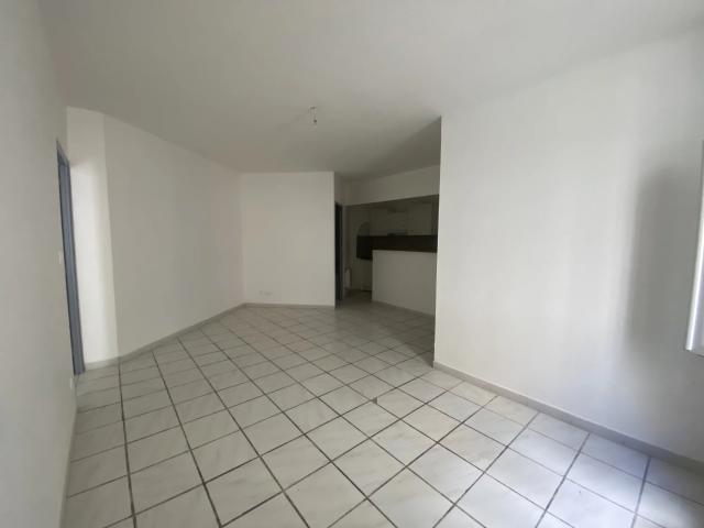 APPARTEMENT TYPE 2 QUARTIER REPUBLIQUE