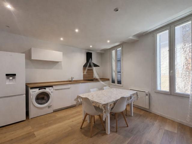 APPARTEMENT TYPE 2 RÉNOVÉ CENTRE VILLAGE RIANS