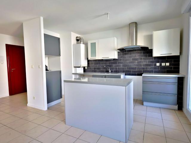 Appartement Type 3 62,02 m2 habitables LOI CARREZ Garage