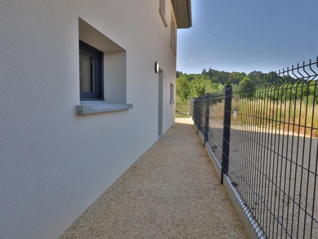 Appartement type 3 68,87 m2 Terrain deux places de sta