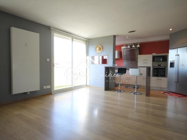APPARTEMENT TYPE 3 DE 71 M2 AVEC BALCON ET PLACES DE PARKING