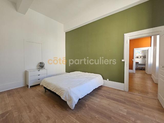 APPARTEMENT TYPE 3 ENTIEREMENT RENOVE