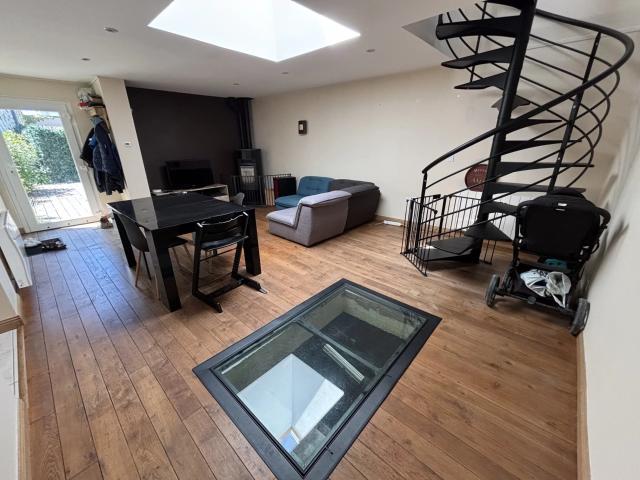 DIJON MONTCHAPET JOUVENCE Appartement 70 m² type 3 avec te