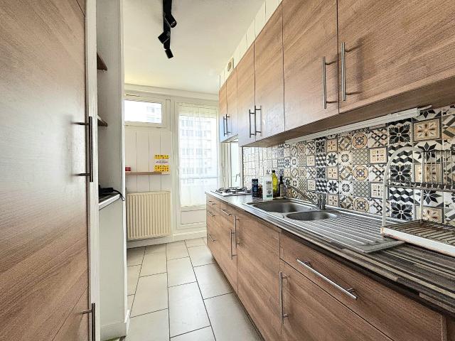 APPARTEMENT TYPE 3 MEUBLE RENNES BOURG L EVESQUE