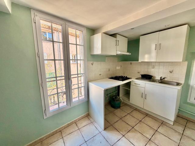 Appartement type 3 pièces en duplex dans maison de village à Bargemon