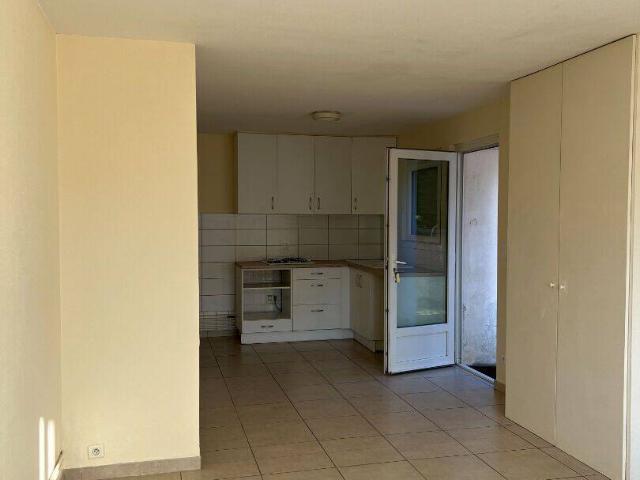 APPARTEMENT TYPE 3 RDC RIORGES