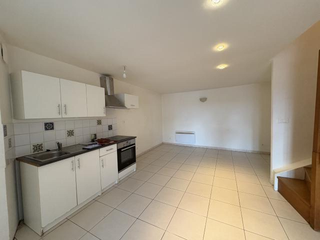 APPARTEMENT TYPE 3 RENOVE A 10 KMS DE CASTELNAUDARY