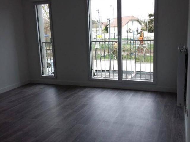 APPARTEMENT TYPE 3 RESIDENCE ERIK LUZARCHES