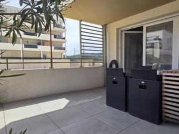 Appartement type 3 + une grande terrasse de 29m² + parking privatif