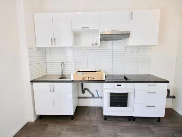 APPARTEMENT TYPE 3 VIDE HELLEMMES FIVES 44,83 M2
