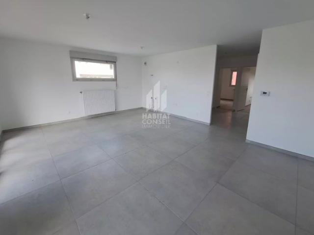 Appartement TYPE 4 avec terrasse