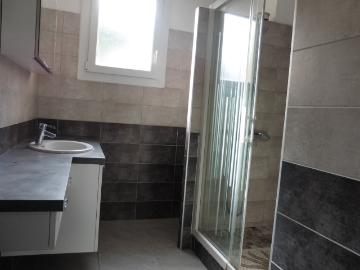 Appartement type 4 avec balcon et stationnement PONT SAINT ESPRIT