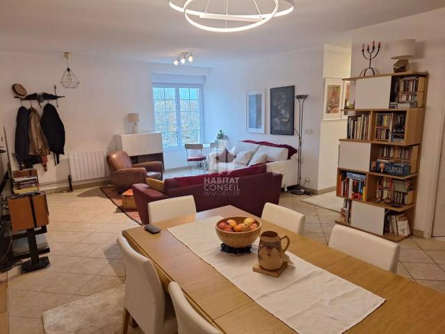Appartement type 4 dans un grand Domaine