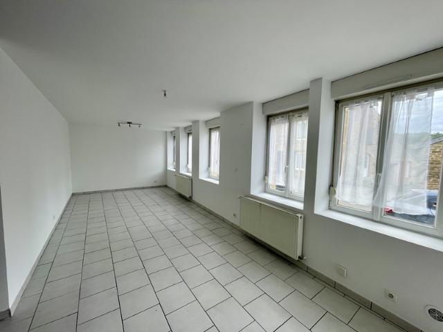 APPARTEMENT TYPE 4 DUPLEX AVEC JARDIN PROCHE CHARLEVILLE