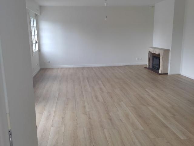 Appartement type 4 en centre ville, Bethune