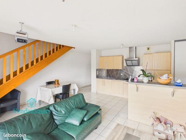Appartement type 4 en duplex à 20min de Genève