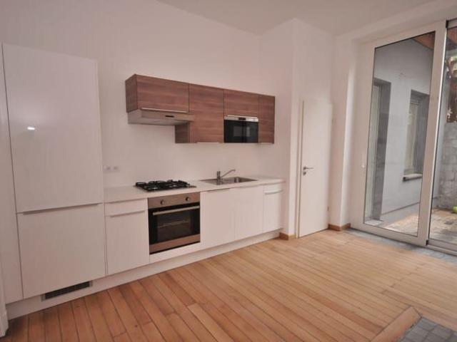 Appartement une chambre avec coure proche du centre ville