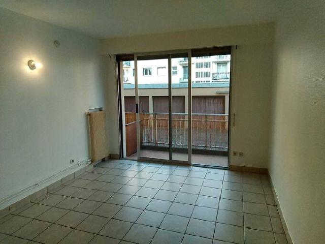 Appartement une pièce