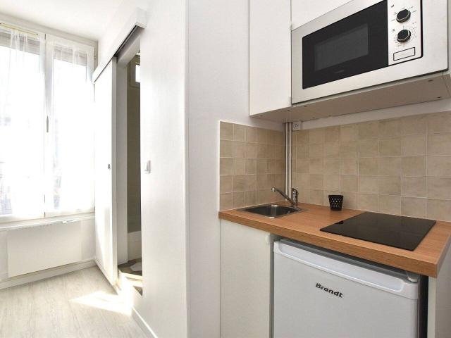 Appartement Une Pièce Avec Beaucoup De Charme Et De Lumière !