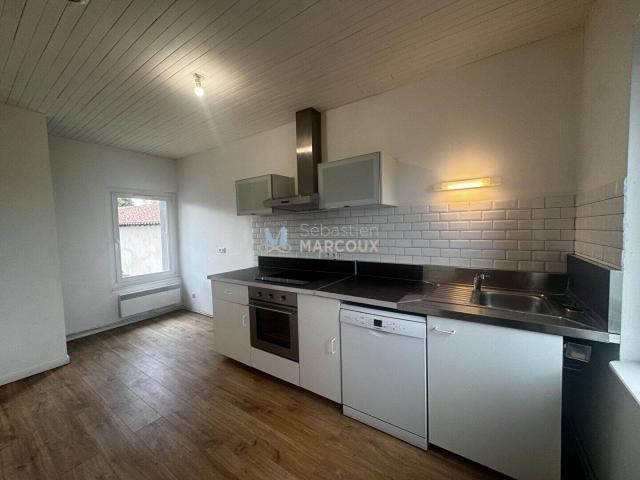 Unias Appartement 3 pièce s 79.62 m2
