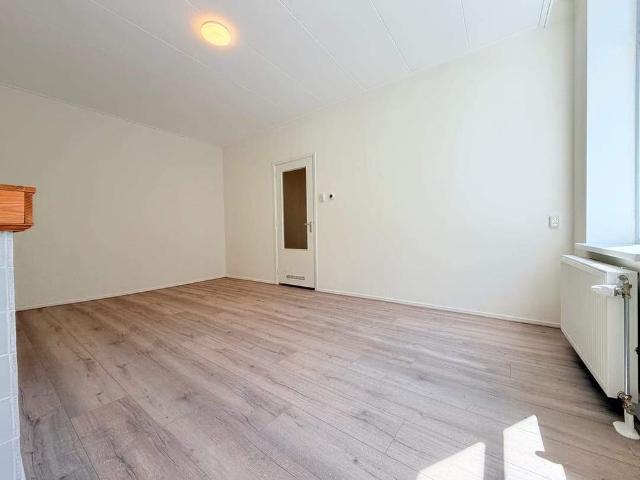 Appartement Van Brakelstraat, La Haye À Louer