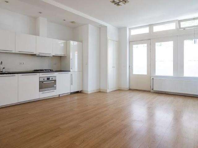 Appartement Van Diemenstraat, La Haye À louer