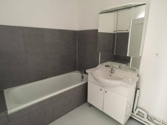 Appartement Vandoeuvre Les Nancy 2 pièce s 35.5 m2 + Parking