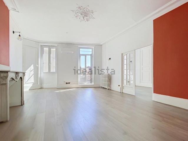 Appartement, Valence