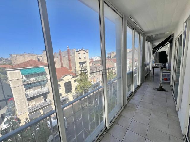 Appartement, Valence