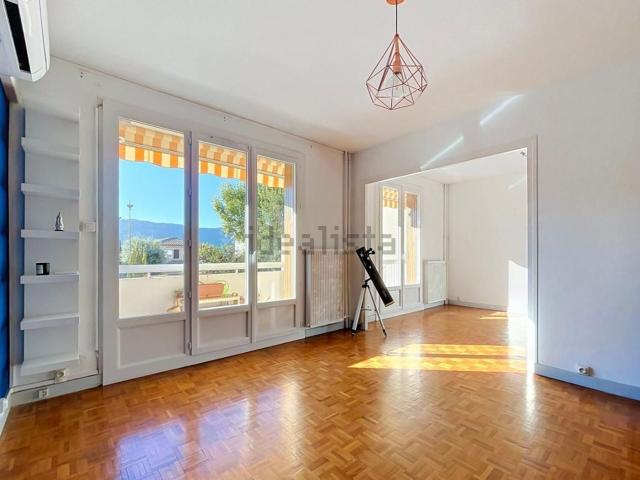 Appartement, Valence
