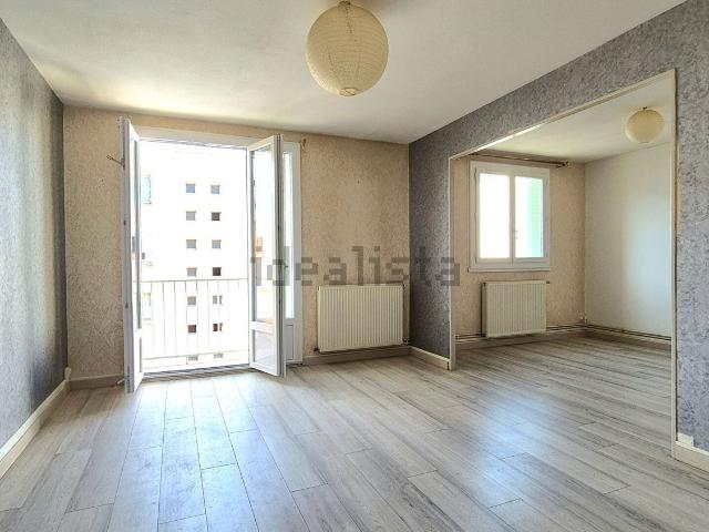 Appartement, Valence