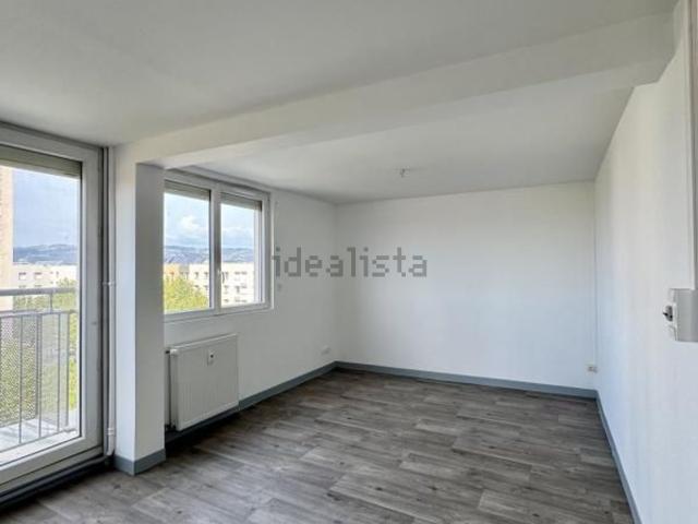 Appartement, Valence