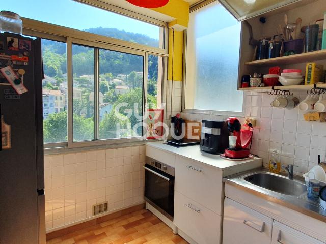 Appartement Vals Les Bains 55m2 avec combles aménageables