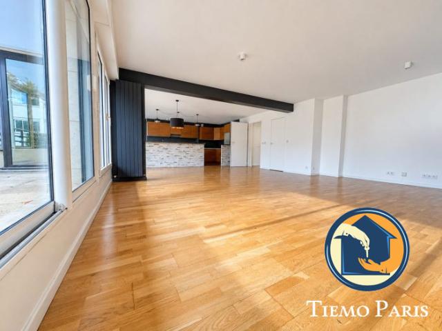 Appartement VIDE avec QUATRE chambres TIEMO PARIS, Paris 8ème