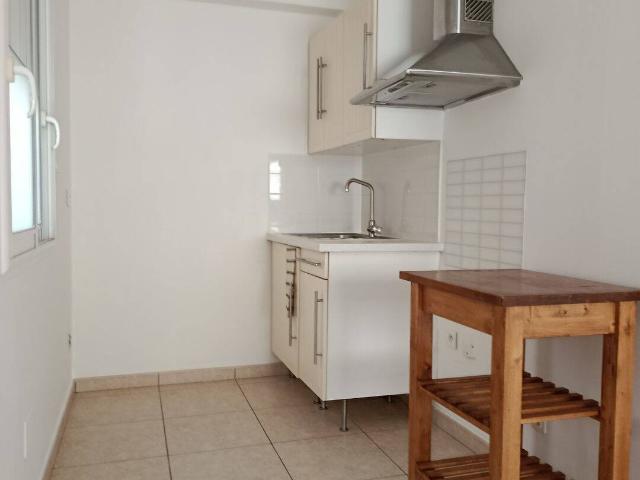 Appartement vide T2+ à louer à l année