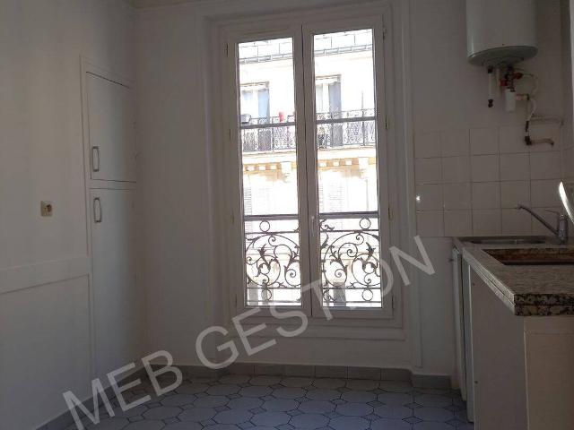 Appartement vide 2 pièces Paris 17° Métro Rome