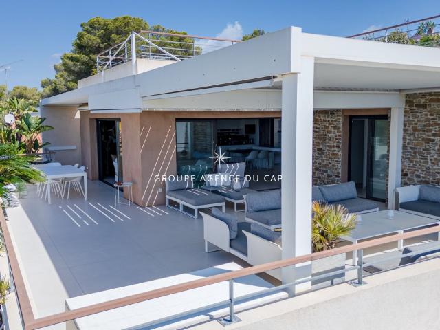Appartement Villa Toit 5 Pieces Vue Mer Panoramique Terrasse. 143m² Saint Raphaël