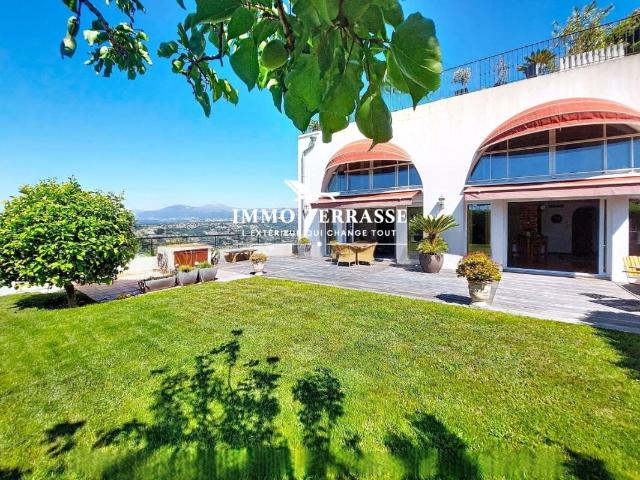 Appartement Villa Nice Fabron 200m² de terrasse et jardin 126m² Nice