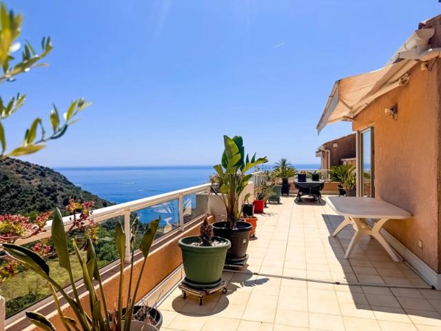 ? Appartement Villa sur le Toit – Vue Panoramique Mer & Collines ?