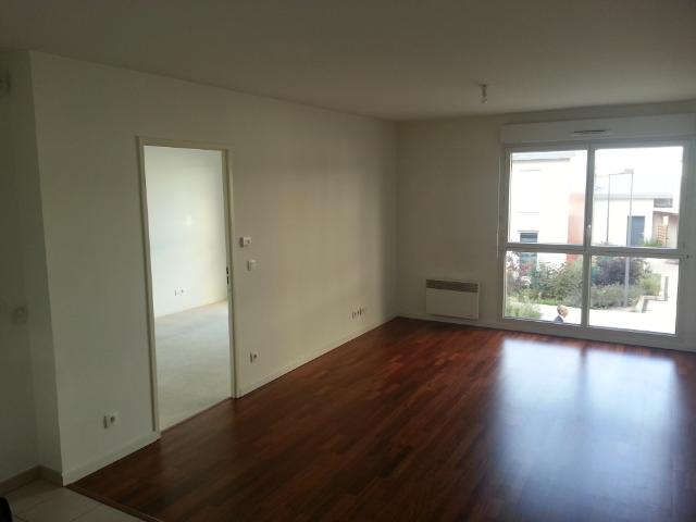 APPARTEMENT VILLEMOMBLE 2 pièce s 43,90 m2