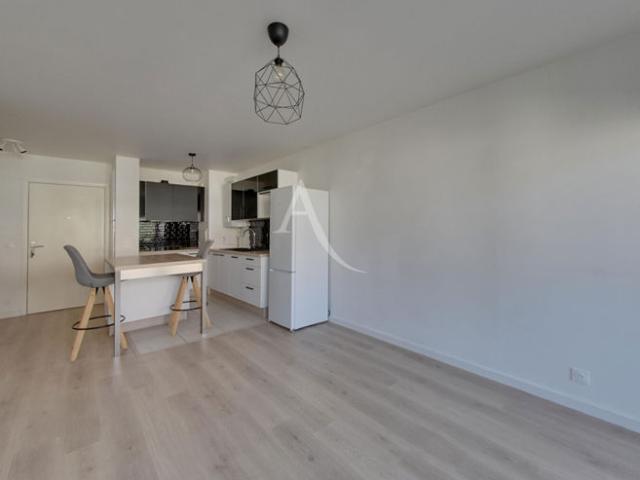 Appartement Villeneuve Saint Denis 3 pièces 56.6 m²