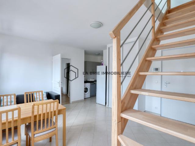 Appartement Villecresnes 3 pièce s 44.19 M2