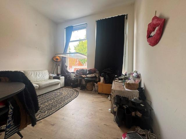 Appartement voor 12 maanden beschikbaar in de Herewegbuurt!, Groningen