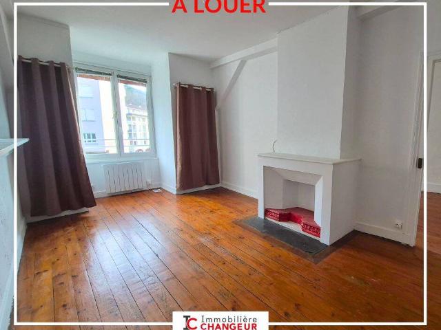 Appartement VOIRON 2 pièce s 70.89 m2