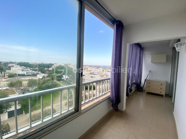 APPARTEMENT VUE MER LATERALE