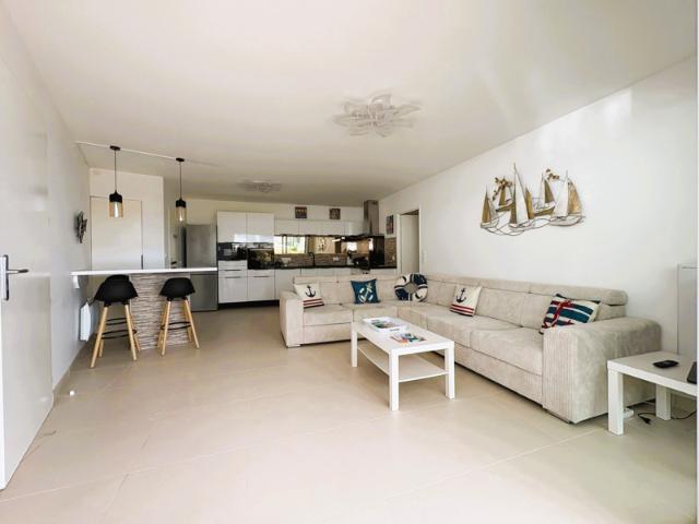 APPARTEMENT VUE MER